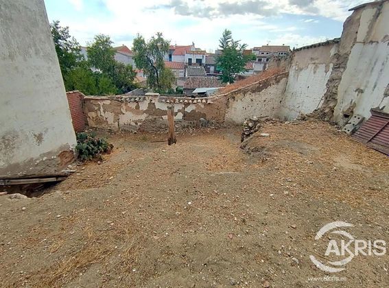 Foto 2 de Venta de terreno en Olías del Rey de 115 m²