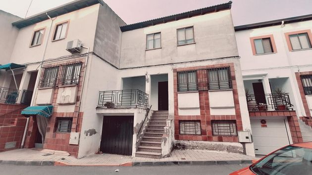 Foto 1 de Venta de casa adosada en Villacañas de 3 habitaciones con terraza y garaje