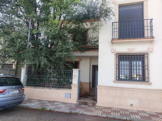 Foto 1 de Xalet en venda a Villa de Don Fadrique (La) de 4 habitacions amb terrassa i garatge