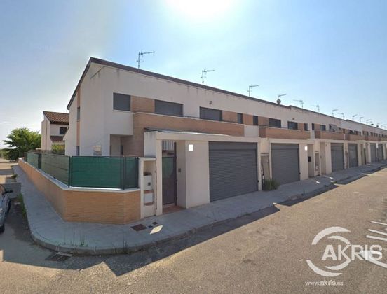 Foto 1 de Casa en venda a Olías del Rey de 4 habitacions amb garatge i calefacció