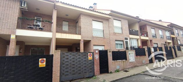 Foto 1 de Casa en venda a Ventas de Retamosa (Las) de 4 habitacions i 209 m²