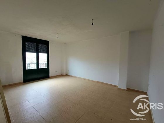 Foto 2 de Pis en venda a Fuensalida de 3 habitacions amb garatge i ascensor