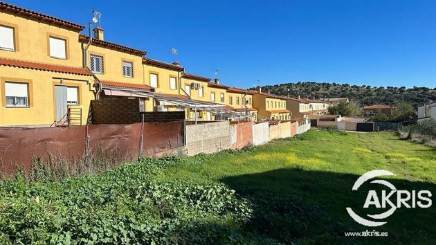 Foto 1 de Casa en venta en San Román de los Montes de 4 habitaciones con terraza y garaje