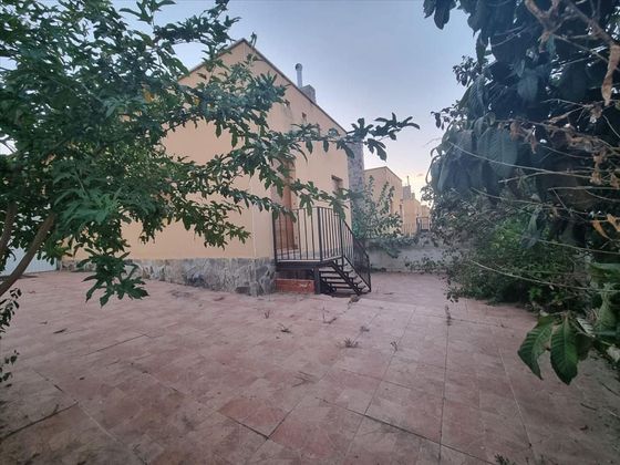Foto 2 de Casa en venda a Domingo Pérez de 3 habitacions amb garatge i jardí