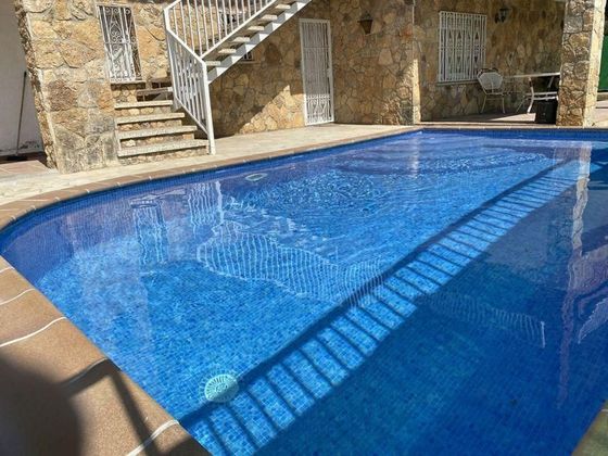 Foto 2 de Xalet en venda a Canyelles - Montgoda de 7 habitacions amb terrassa i piscina
