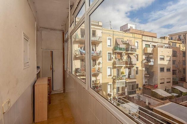 Foto 1 de Venta de piso en El Poble Sec - Parc de Montjuïc de 2 habitaciones y 55 m²