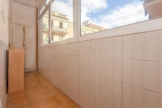 Foto 2 de Venta de piso en El Poble Sec - Parc de Montjuïc de 2 habitaciones y 55 m²