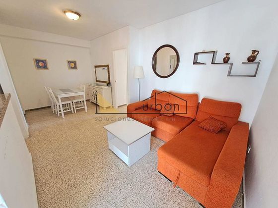 Foto 2 de Piso en venta en Centro - Zona Playas de 2 habitaciones con garaje y ascensor