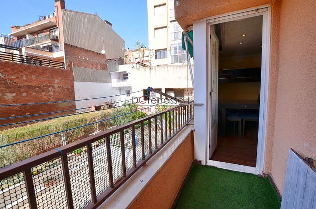 Foto 1 de Pis en venda a Plaça Catalunya - Escola Industrial de 3 habitacions amb terrassa i balcó