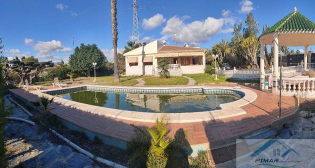Foto 1 de Xalet en venda a Adsubia de 5 habitacions amb piscina i jardí