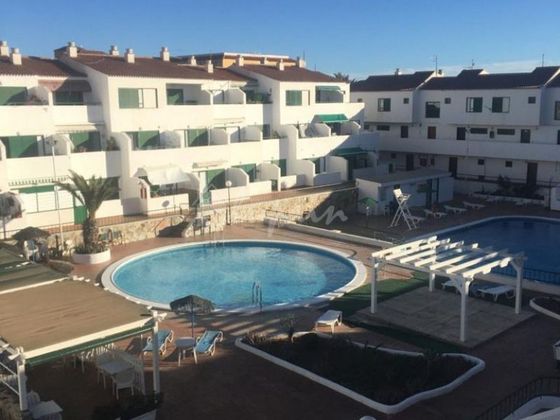 Foto 1 de Venta de piso en Costa Blanca - Las Galletas de 1 habitación con terraza y piscina