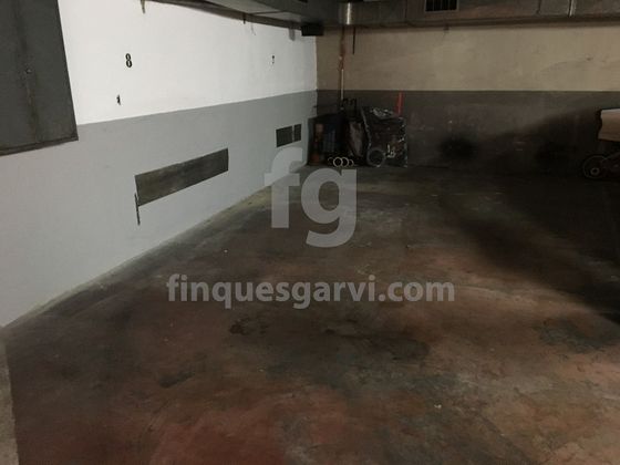 Foto 2 de Garaje en venta en Collblanc de 44 m²