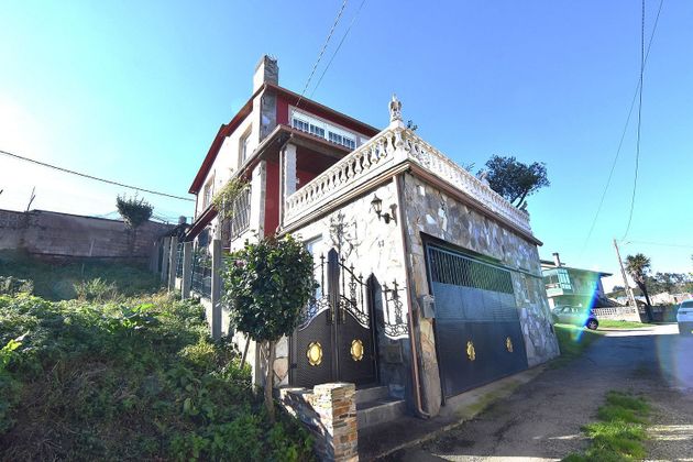 Foto 1 de Venta de chalet en Someso - Matogrande de 3 habitaciones con terraza y garaje