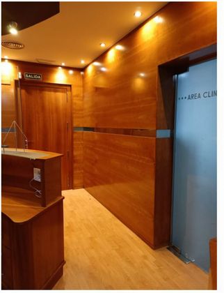 Foto 2 de Alquiler de oficina en calle De Baltasar Gracián con aire acondicionado