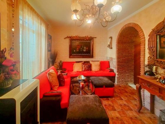 Foto 2 de Casa en venta en Aguilar de la Frontera de 5 habitaciones con balcón y calefacción