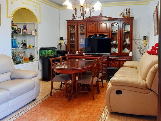 Foto 2 de Casa en venta en Almodóvar del Río de 3 habitaciones con calefacción