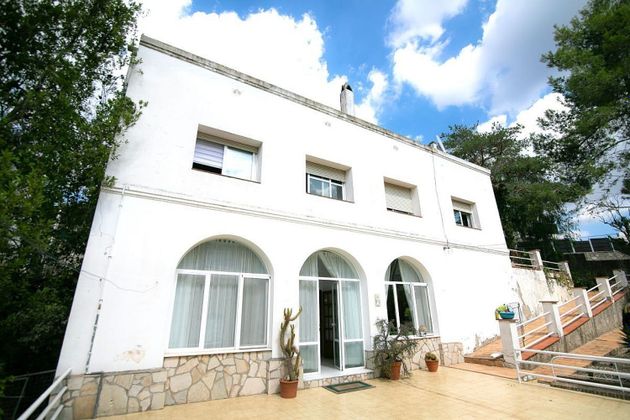 Foto 1 de Casa en venda a Corbera de Llobregat de 4 habitacions amb garatge i calefacció
