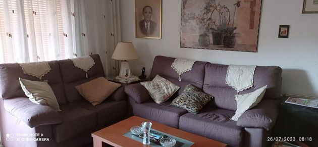Foto 1 de Piso en venta en Calafell Platja de 3 habitaciones con terraza y aire acondicionado