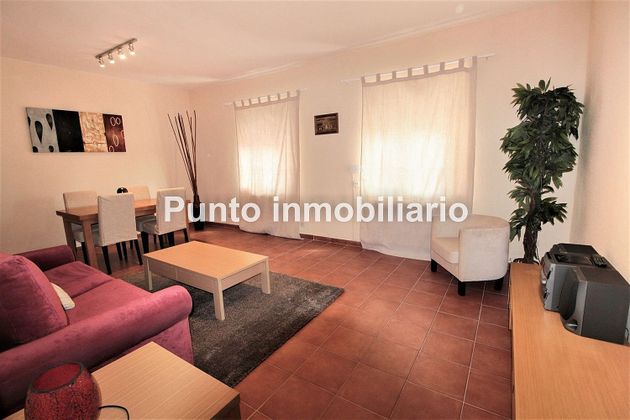 Foto 2 de Piso en alquiler en Campo Grande - Arco Ladrillo de 2 habitaciones con muebles y calefacción