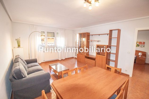Foto 1 de Piso en alquiler en Centro - Valladolid de 1 habitación con terraza y garaje