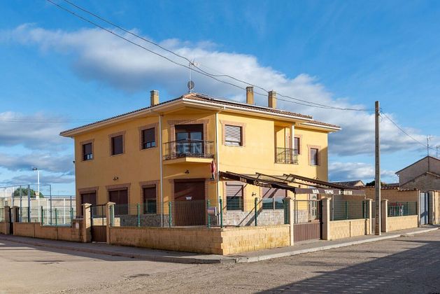 Foto 1 de Local en venda a Revellinos amb terrassa i calefacció