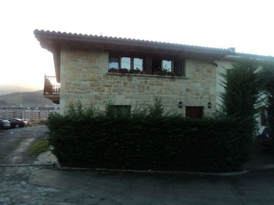 Foto 1 de Casa en venda a Iurreta de 4 habitacions amb terrassa i garatge