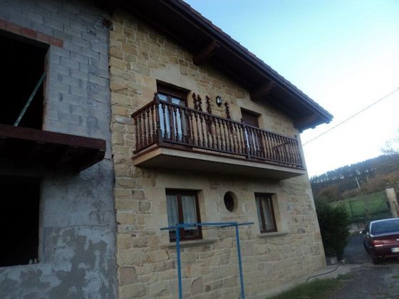 Foto 2 de Casa en venda a Iurreta de 4 habitacions amb terrassa i garatge
