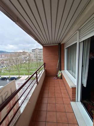 Foto 2 de Pis en venda a Durango de 2 habitacions amb garatge i balcó