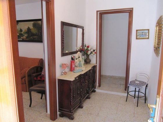 Foto 2 de Venta de casa en Espinosa de Villagonzalo de 4 habitaciones y 214 m²