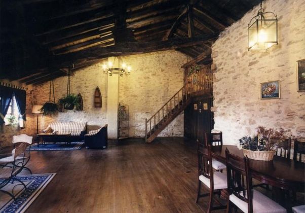 Foto 2 de Casa en venta en Pomar de Valdivia de 6 habitaciones con calefacción