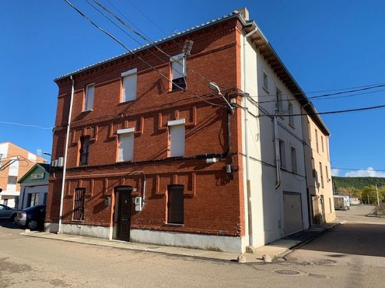 Foto 1 de Casa en venda a calle Almacenes Primero de 4 habitacions amb garatge i calefacció