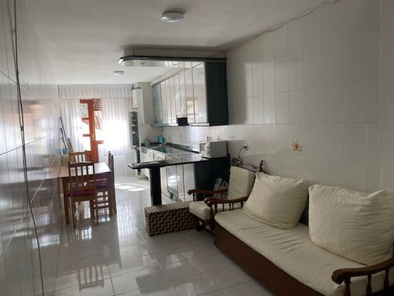 Foto 2 de Venta de piso en calle Cantarranas de 2 habitaciones con garaje y calefacción