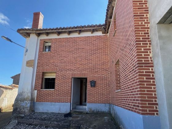 Foto 1 de Casa en venda a calle El Cortijo de 3 habitacions amb garatge