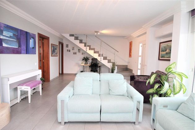 Foto 1 de Casa en venta en Badia Blava-Badia Gran-Tolleric de 3 habitaciones con terraza y piscina