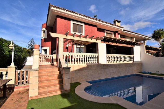 Foto 1 de Xalet en venda a Badia Blava-Badia Gran-Tolleric de 4 habitacions amb terrassa i piscina