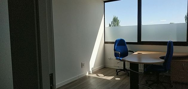 Foto 2 de Alquiler de oficina en Marazuela - El Torreón de 12 m²
