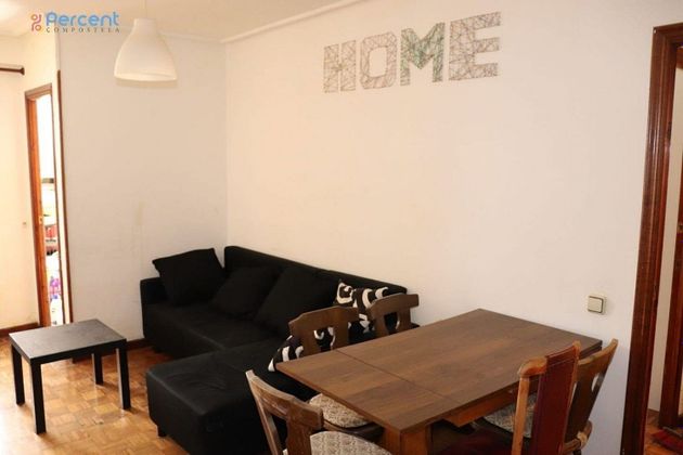 Foto 1 de Piso en alquiler en Ensanche - Sar de 3 habitaciones con terraza y muebles
