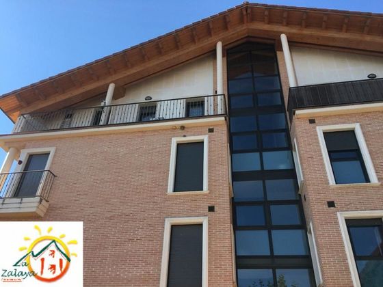 Foto 1 de Piso en venta en Santurde de Rioja de 3 habitaciones con terraza y garaje