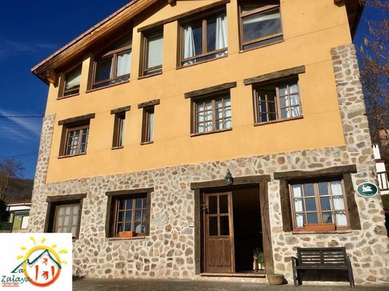 Foto 1 de Casa en venda a Santurde de Rioja de 7 habitacions amb terrassa i piscina