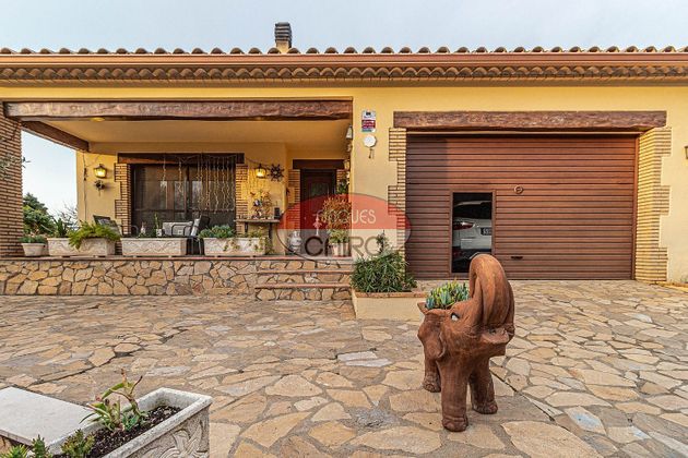Foto 2 de Chalet en venta en Sant Miquel de Fluvià de 3 habitaciones con terraza y garaje