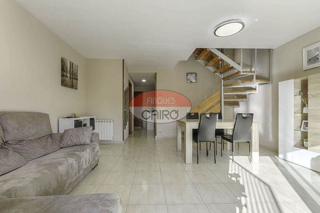 Foto 1 de Dúplex en venta en Parc Bosc - Castell de 3 habitaciones con terraza y garaje