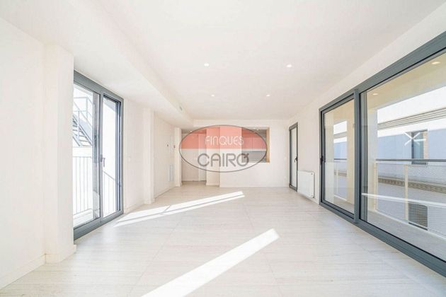 Foto 2 de Dúplex en venta en Centre - Figueres de 3 habitaciones con terraza y balcón