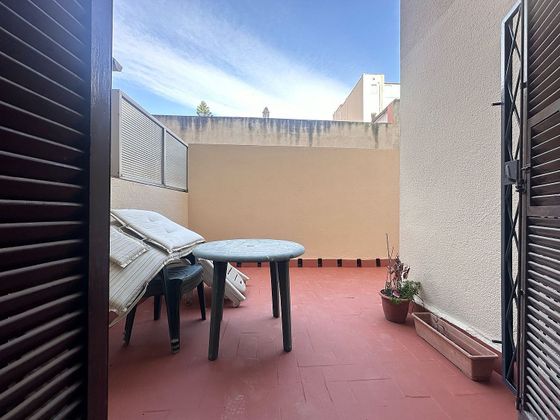 Foto 1 de Piso en venta en Sants-Badal de 3 habitaciones con terraza y calefacción