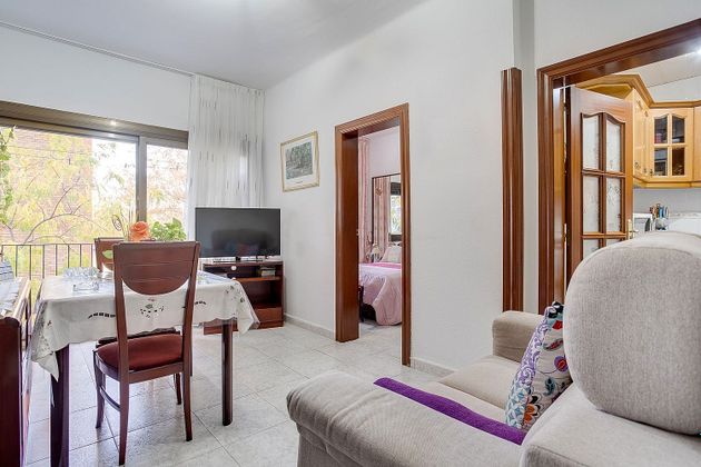 Foto 2 de Pis en venda a Provençals del Poblenou de 3 habitacions amb balcó i calefacció