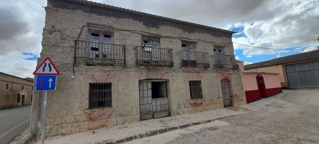 Foto 1 de Casa en venda a calle Pasión de 4 habitacions amb balcó