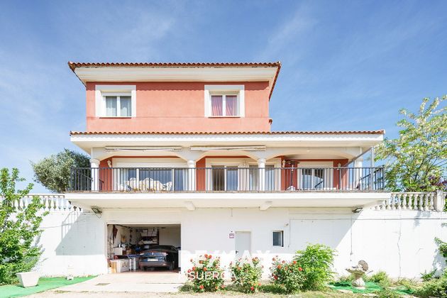 Foto 2 de Xalet en venda a calle El Molino de 4 habitacions amb terrassa i piscina