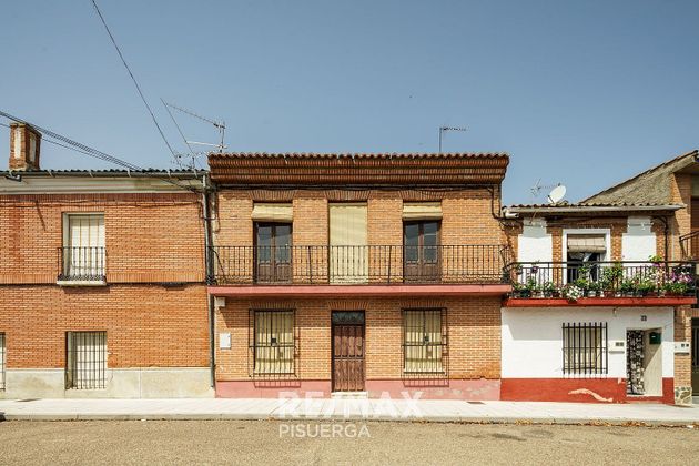 Foto 2 de Casa adossada en venda a calle Real de 5 habitacions amb terrassa i garatge