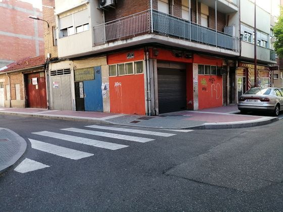 Foto 1 de Venta de local en calle Del Arca Real de 75 m²