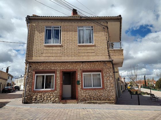 Foto 2 de Venta de casa en paseo Alfonso XI de 2 habitaciones con balcón y calefacción