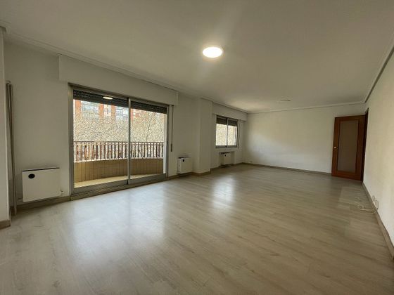 Foto 2 de Piso en alquiler en Pº Zorrilla - Cuatro de Marzo de 3 habitaciones con terraza y garaje